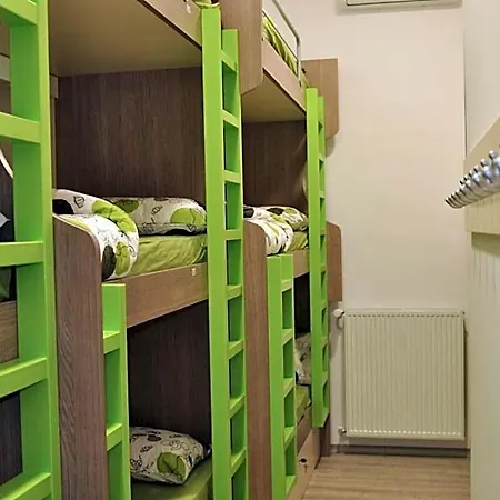 Tivoli Hostel *